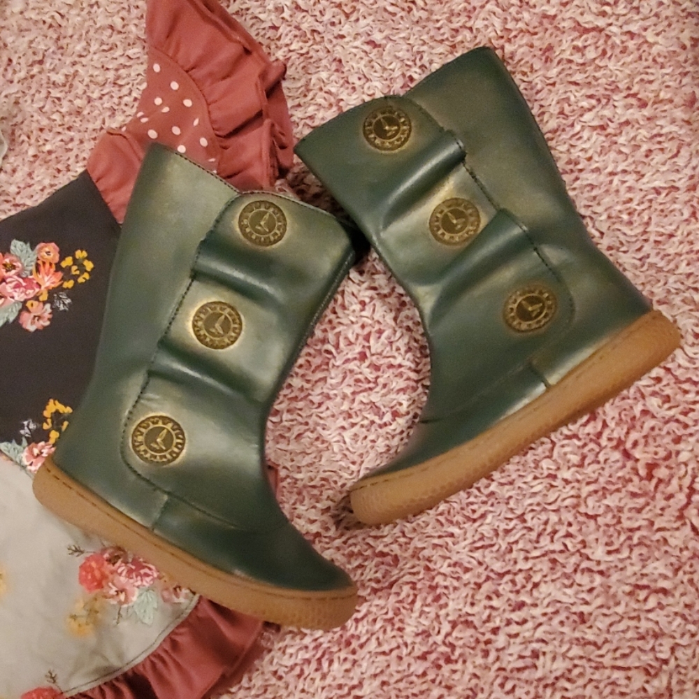 Livie & Luca Size 8